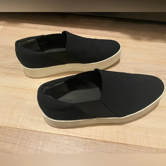 Vince Warren Black Slip-On Platform Sneakers - Picture 15 of 16